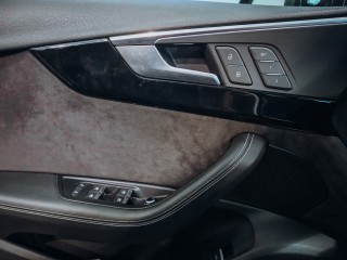 Audi A4 Avant 3.0TDI Quattro S-line