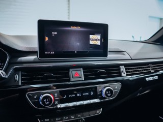 Audi A4 Avant 3.0TDI Quattro S-line