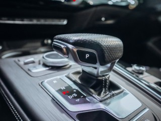 Audi A4 Avant 3.0TDI Quattro S-line