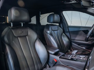 Audi A4 Avant 3.0TDI Quattro S-line