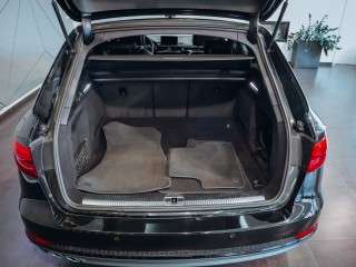 Audi A4 Avant 3.0TDI Quattro S-line