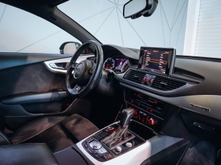 Audi A7 3.0TDI 200kW S-line ACC Vzduch