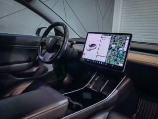 Tesla Model 3 Long Range Dual Motor 4x4