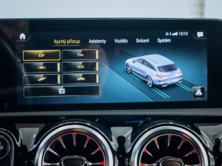 Mercedes-Benz CLA SB 250 4MATIC AMG