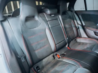 Mercedes-Benz CLA SB 250 4MATIC AMG