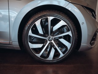 Volkswagen Arteon 2.0 TDI 147 kW 4M DSG R-line