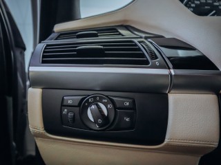 BMW X5 4.8i V8 INDIVIDUAL TOP