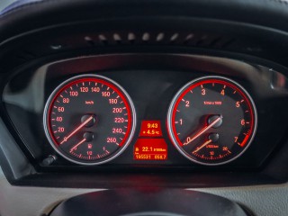 BMW X5 4.8i V8 INDIVIDUAL TOP