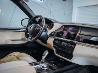 BMW X5 4.8i V8 INDIVIDUAL TOP