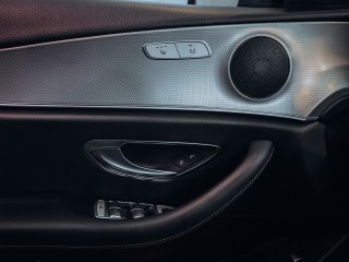 Mercedes-Benz E 220d 4MATIC Avantgarde