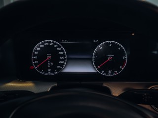 Mercedes-Benz E 220d 4MATIC Avantgarde