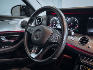 Mercedes-Benz E 220d 4MATIC Avantgarde