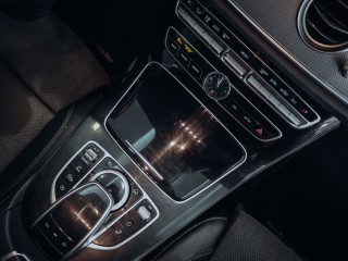 Mercedes-Benz E 220d 4MATIC Avantgarde