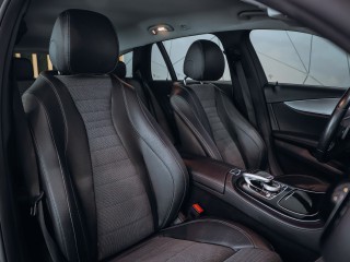 Mercedes-Benz E 220d 4MATIC Avantgarde