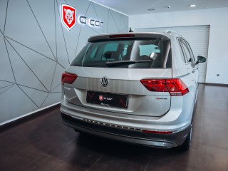 Volkswagen Tiguan 2.0 TDI DSG Highline 4MOT