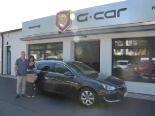Noví majitelé se svým vozem Opel Insignia 2.0 CDTi Cosmo, Sports T. :-)