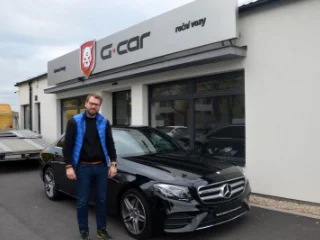 Spokojený majitel svého nového vozu Mercedes-Benz E350d AMG :-)