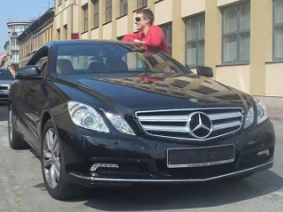 Aleš Trs se svým Mercedes-Benz E 350 CGI Coupe