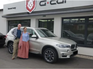 Noví majitelé se svým vozem BMW X5 25d :-)