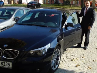 Adam Zasadil se svým BMW 530d M-paket