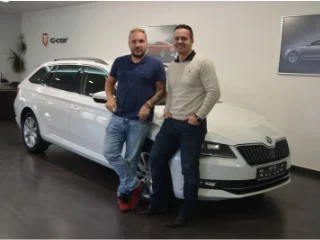 Škoda Superb je v dobrých rukou! Děkujeme za letitou přízeň, které si velice vážíme. :-)