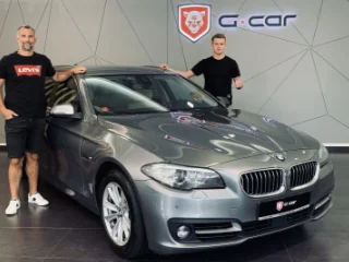 BMW 530d Touring, xDrive společně se svým novým majitelem. Děkujeme a přejeme samé spokojené kilometry. :-)