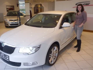 Aneta J. se svou Škoda Superb