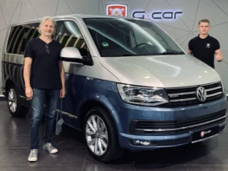 Volkswagen Multivan T6 2.0TDI 4MOTION společně se svým novým majitelem. Děkujeme a přejeme samé spokojené kilometry. :-)