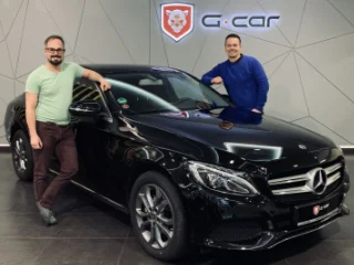 Mercedes-Benz C220d 4MATIC je v dobrých rukou. Děkujeme za letitou věrnost a přejeme mnoho spokojených kilometrů :-)