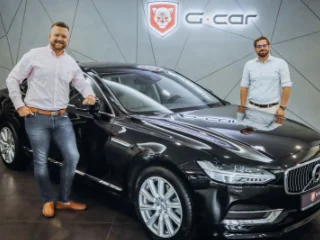 Volvo S90 Inscription společně se svým novým majitelem. Děkujeme a přejeme samé spokojené kilometry. :-)