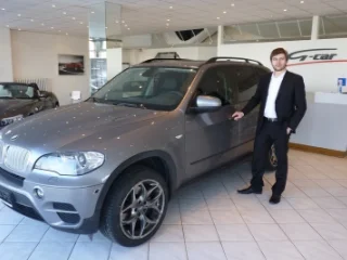 Jan N. se svým BMW X5 4.0d