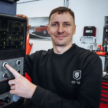 G-car - Tomáš Barták - servisní technik